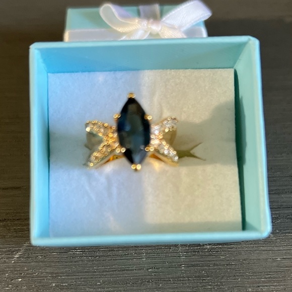 -Womens Ring- - Picture 1 of 2